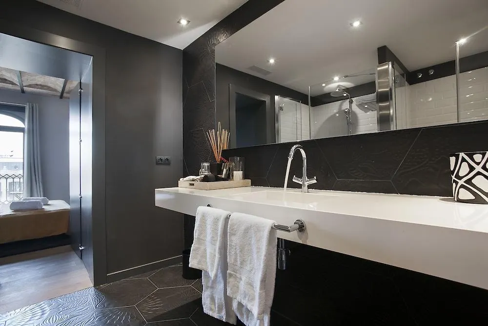 Godo Luxury Apartment Passeig De Gracia Barselona